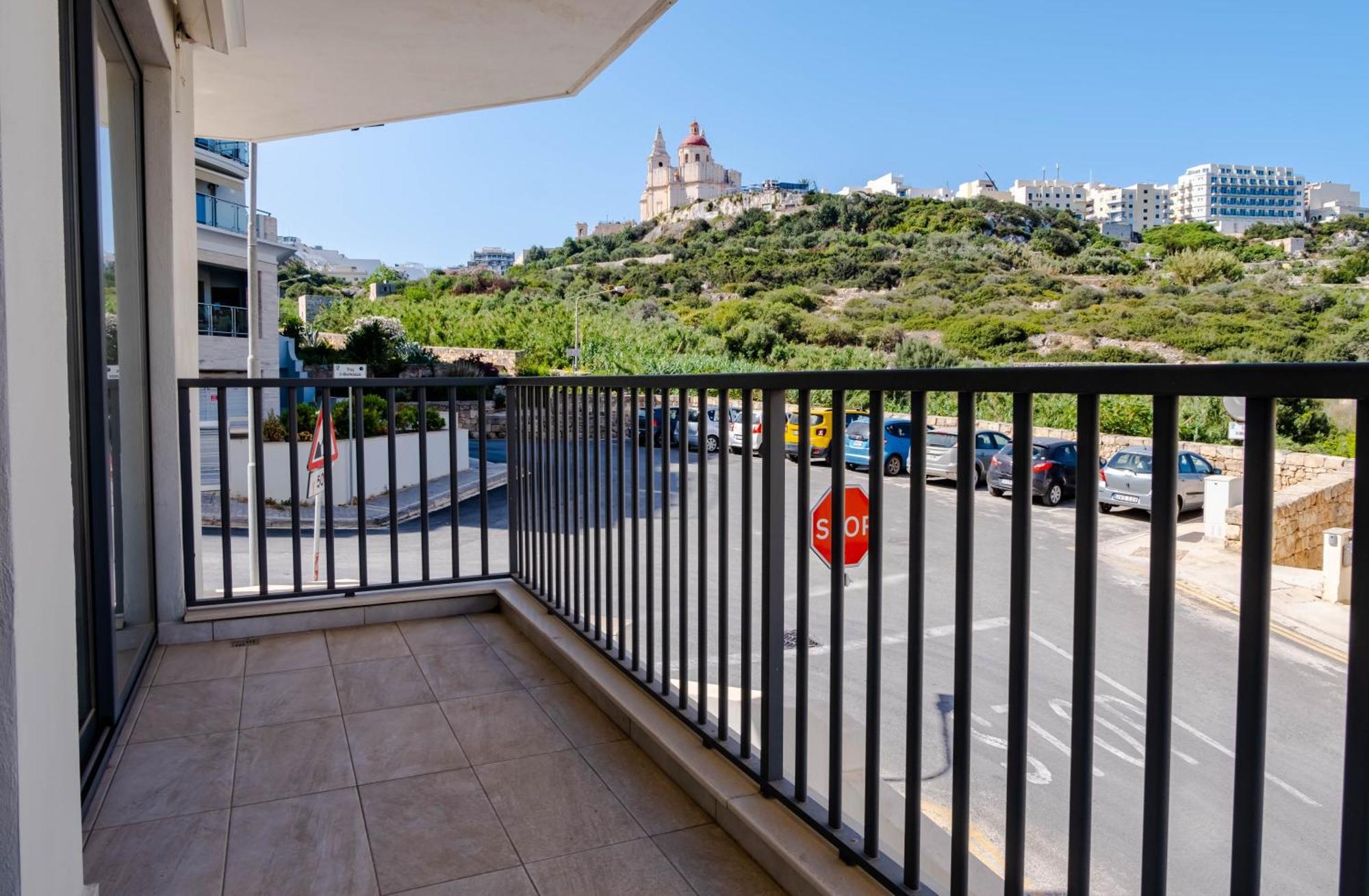 Mellieha, Luxury 3 Bedroom Azure Maisonette Экстерьер фото